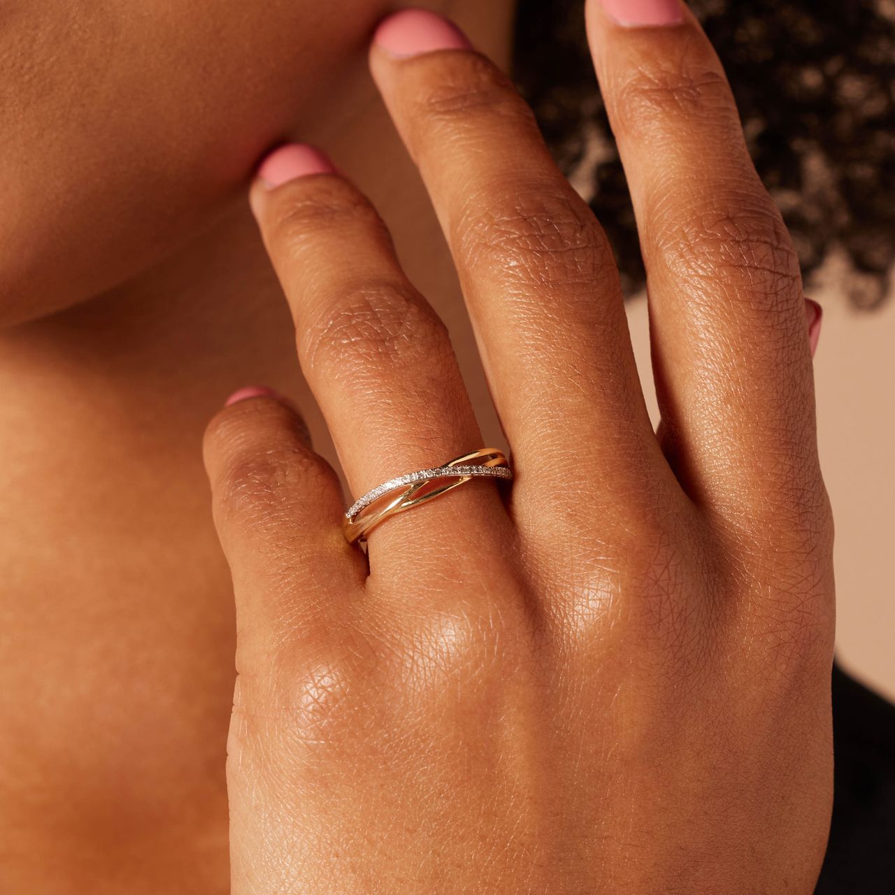 14 Karaat geelgouden ring  met 30 diamanten 0,08ct