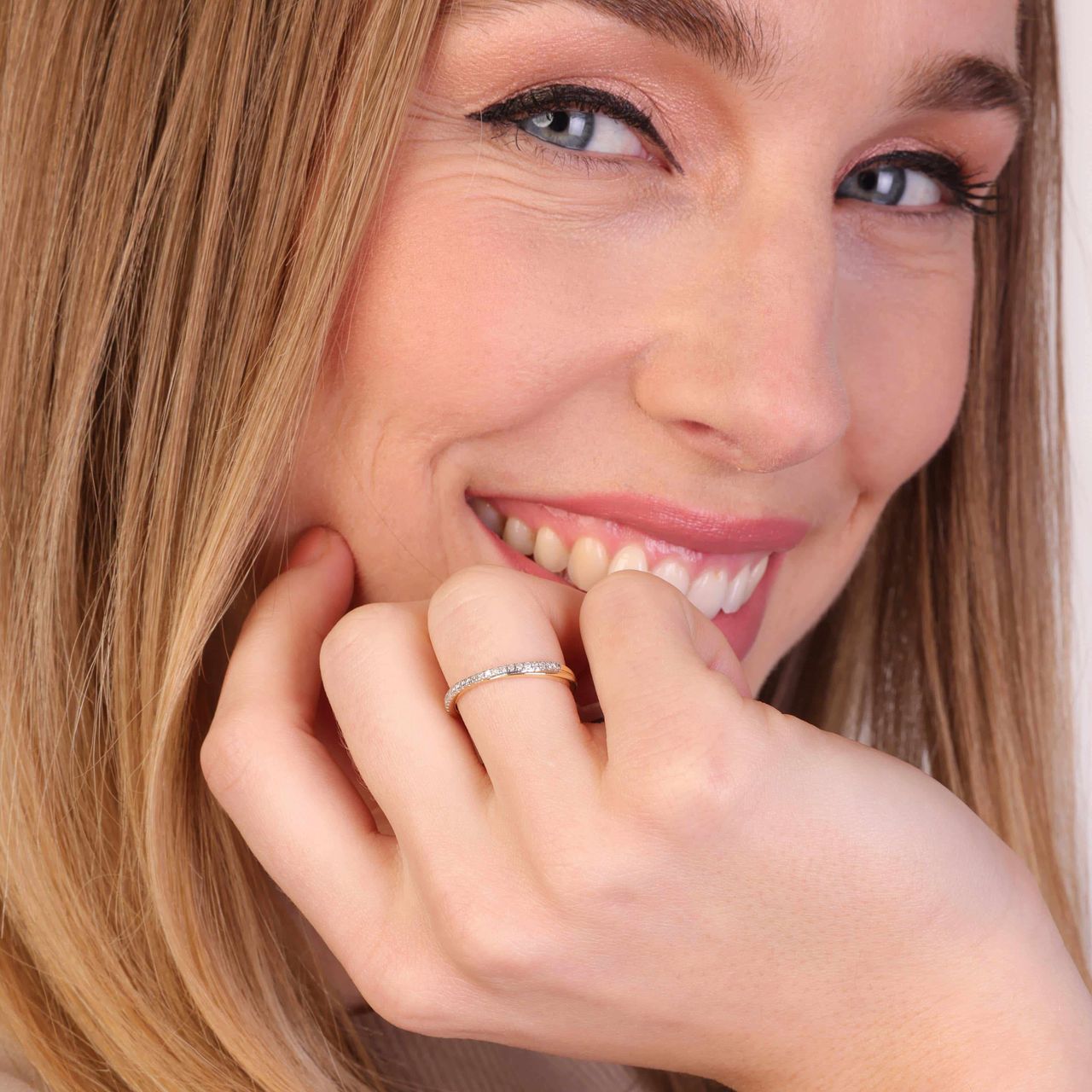 Ring, 585 Gelbgold, mit Diamant