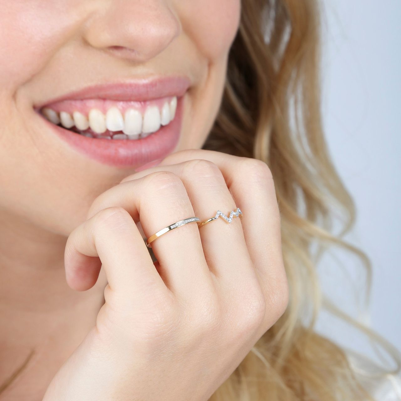 14 karaat geelgouden ring hartslag 18 diamanten 0,04ct