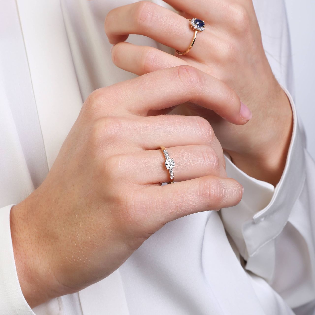 Entourage-Ring, 585 Gelbgold, Diamant 0,09 kt