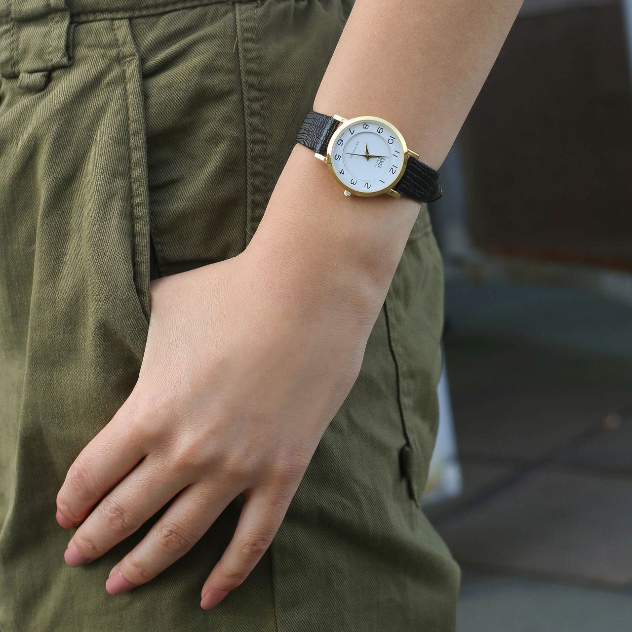 Q & Q Armbanduhr Q945J104Y