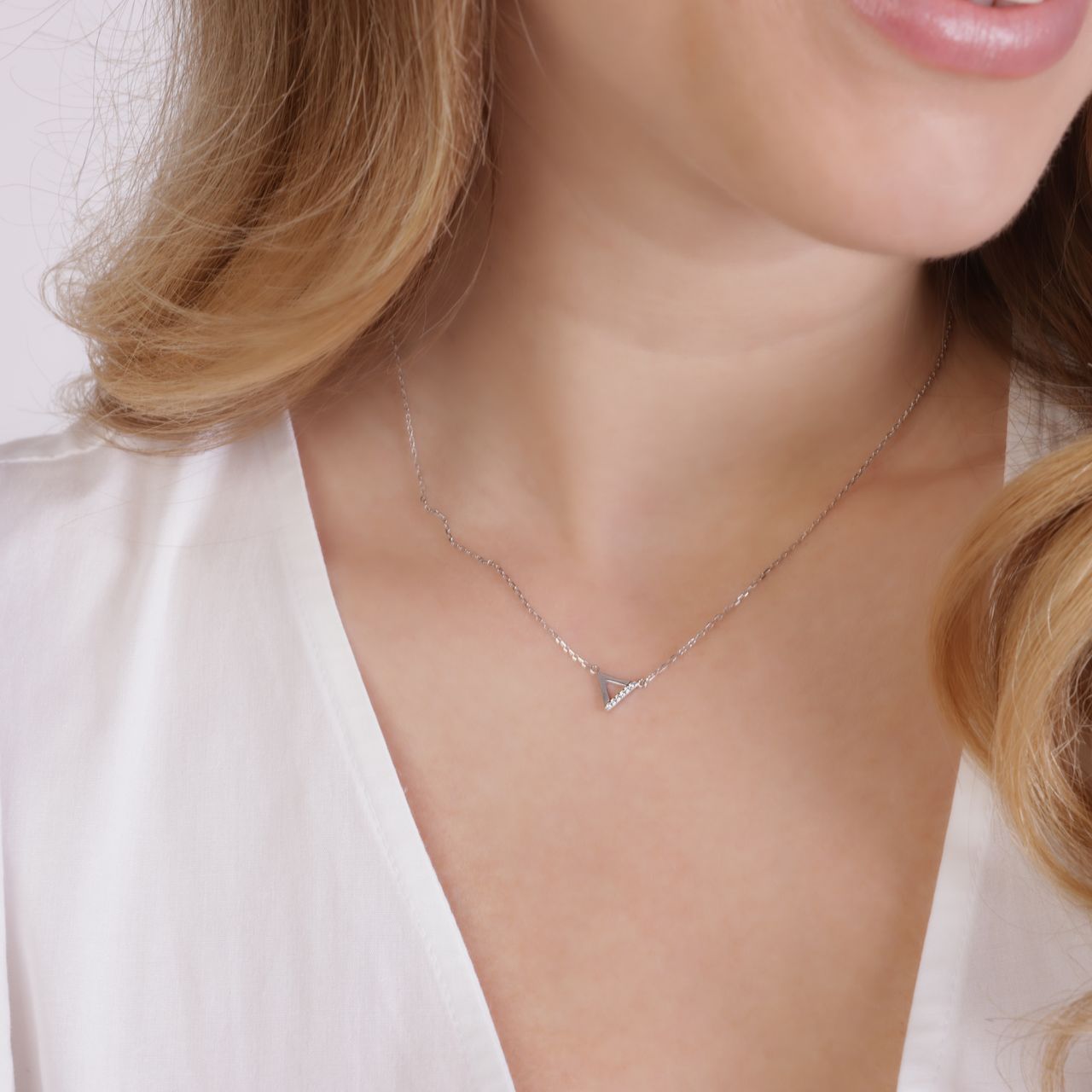 Zilveren ketting & hanger driehoek met zirkonia voor dames