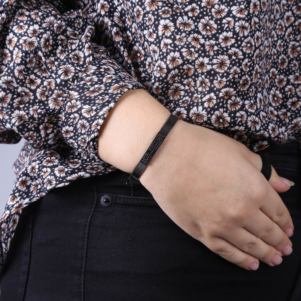 Gerecycled stainless steel armband blackplated mesh riem met kristal