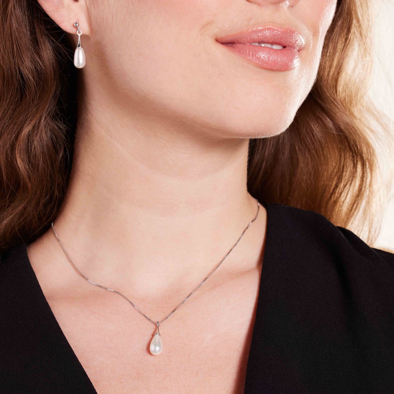 Zilveren ketting met hanger parel
