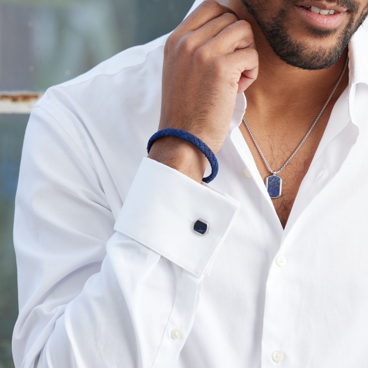 Herrenarmband aus Edelstahl mit geflochtenem, dunkelblauem Leder