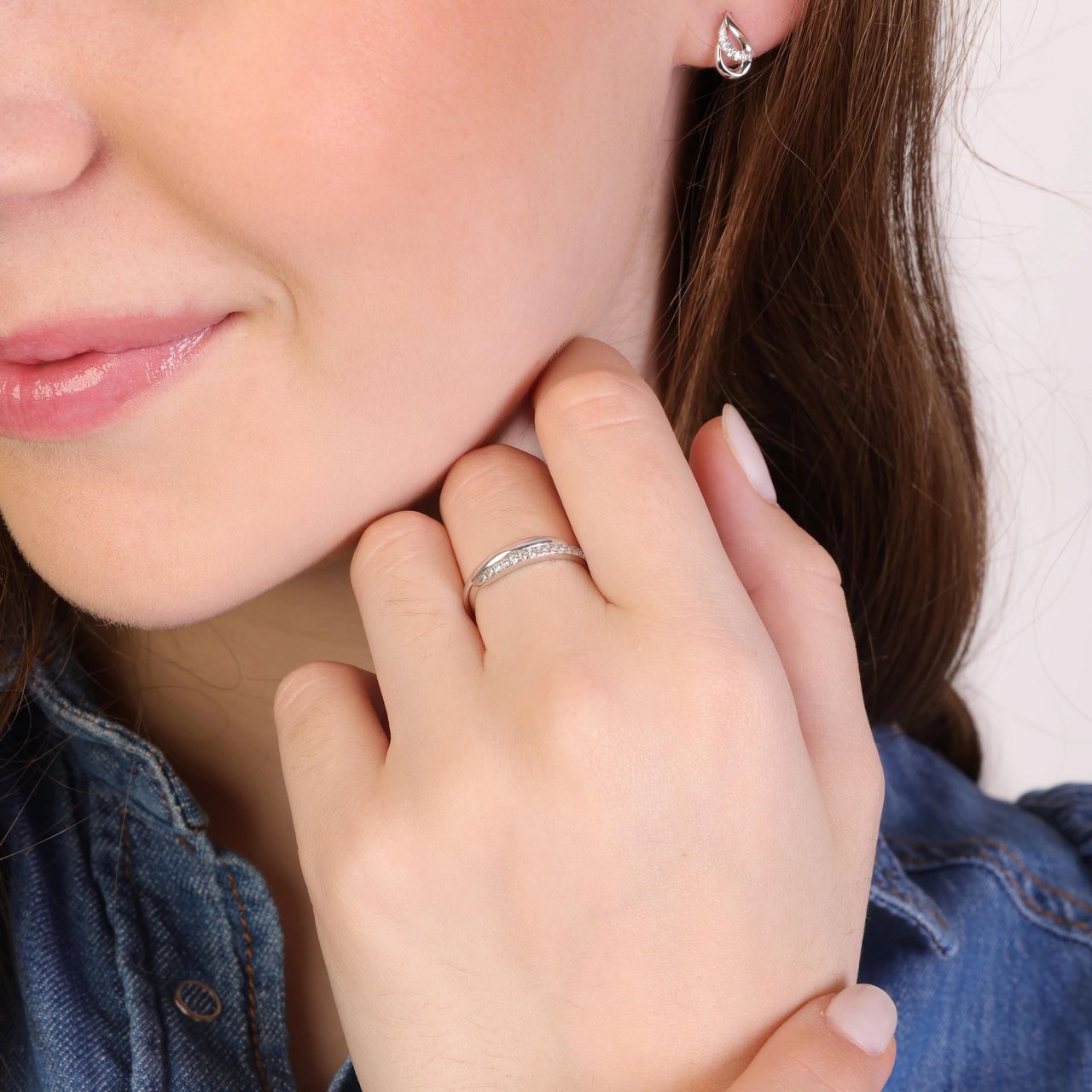 Zilveren ring met zirkonia