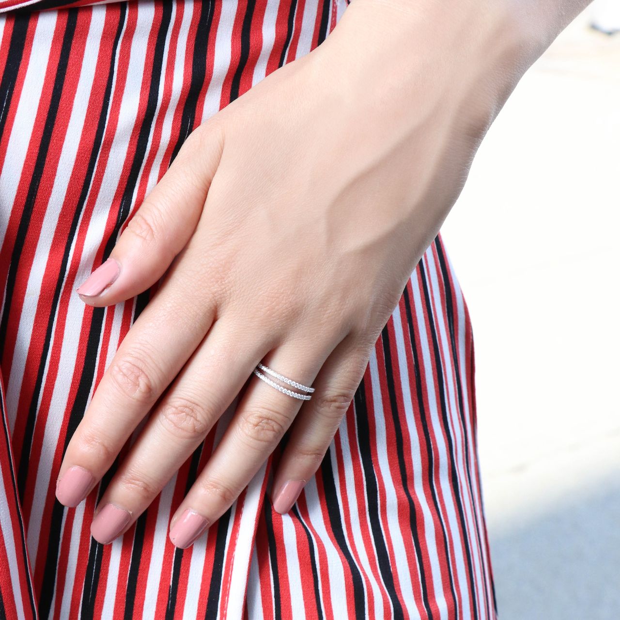 Zilveren ring met zirkonia