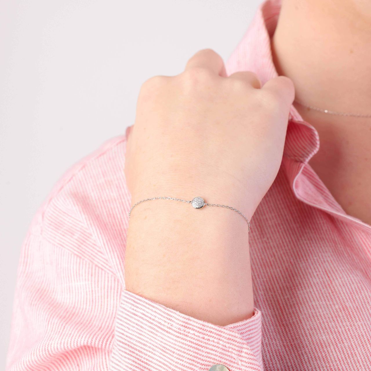 Zilveren armband rond met zirkonia