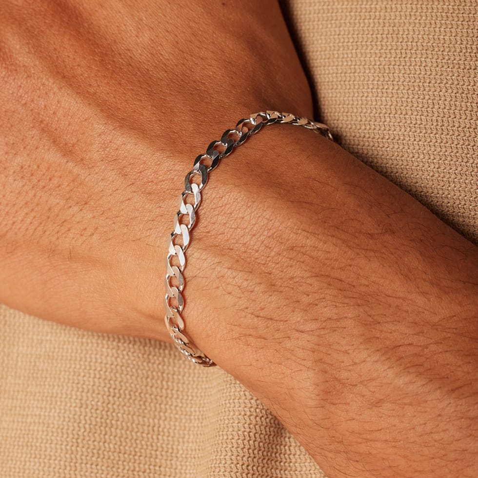 Gerecycleerd zilveren herenarmband met gourmet schakel.