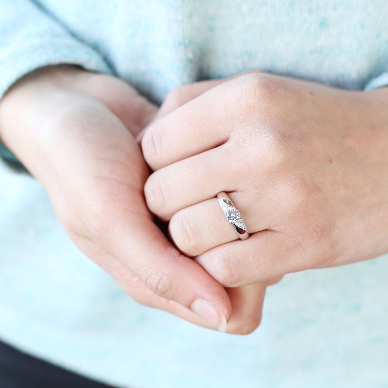 Zilveren ring met zirkonia