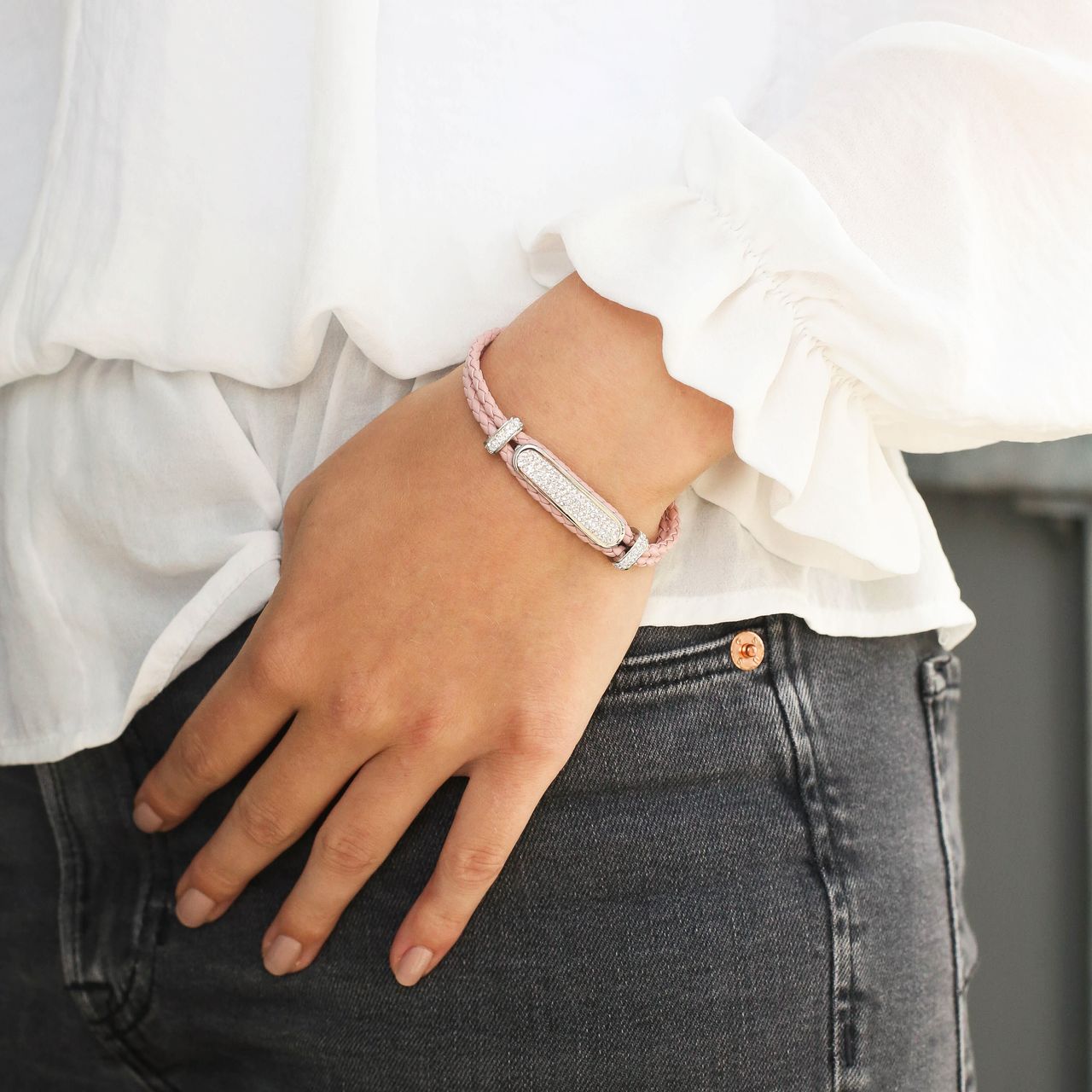 Gerecycleerd stainless steel plaatarmband leer licht roze met kristal