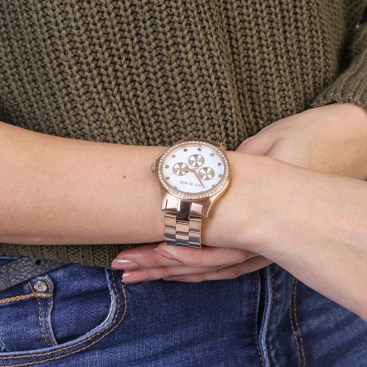 Ivy N Rox Armbanduhr mit rosafarbenem Armband