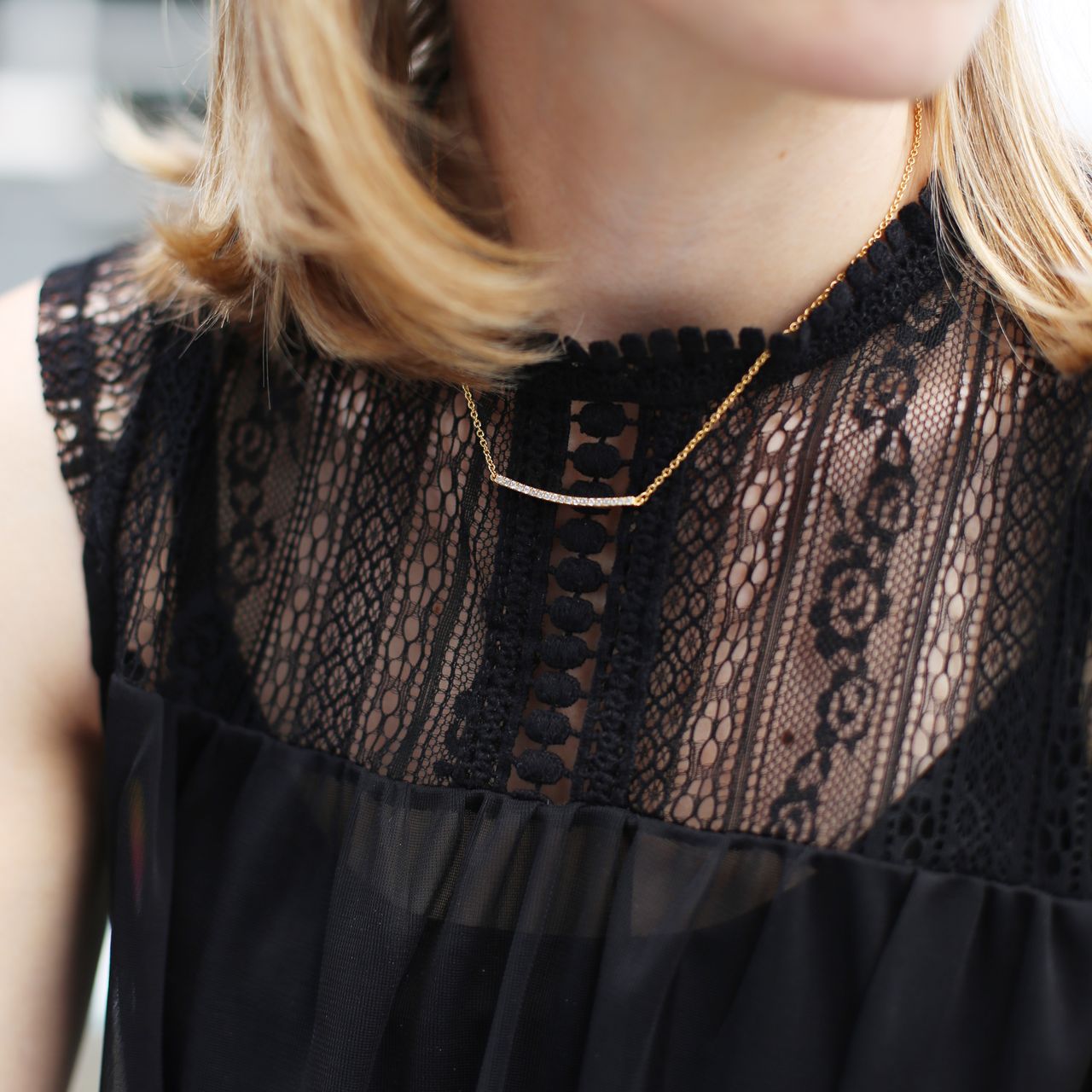 Goldplated ketting bar met zirkonia