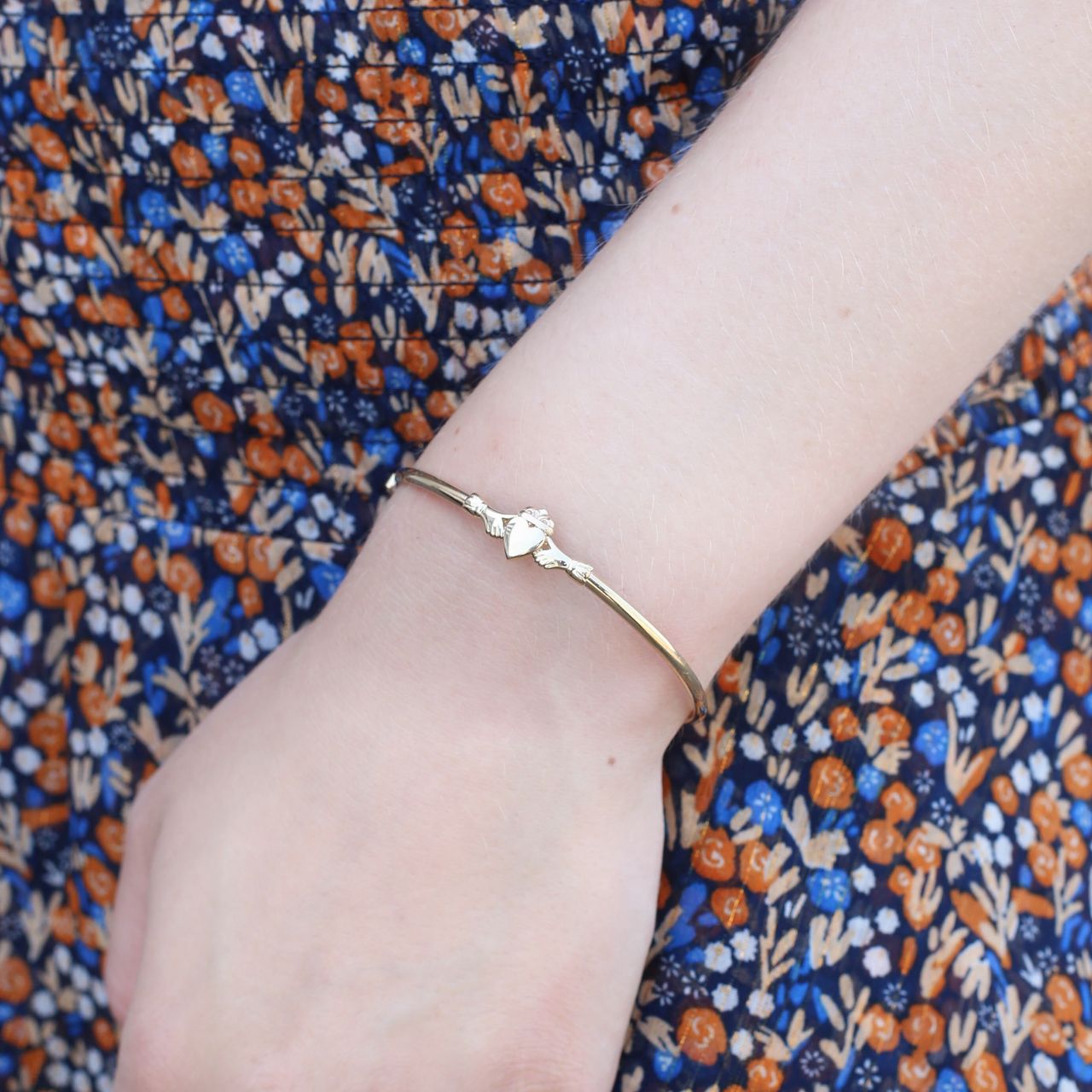 9 Karaat bangle claddagh