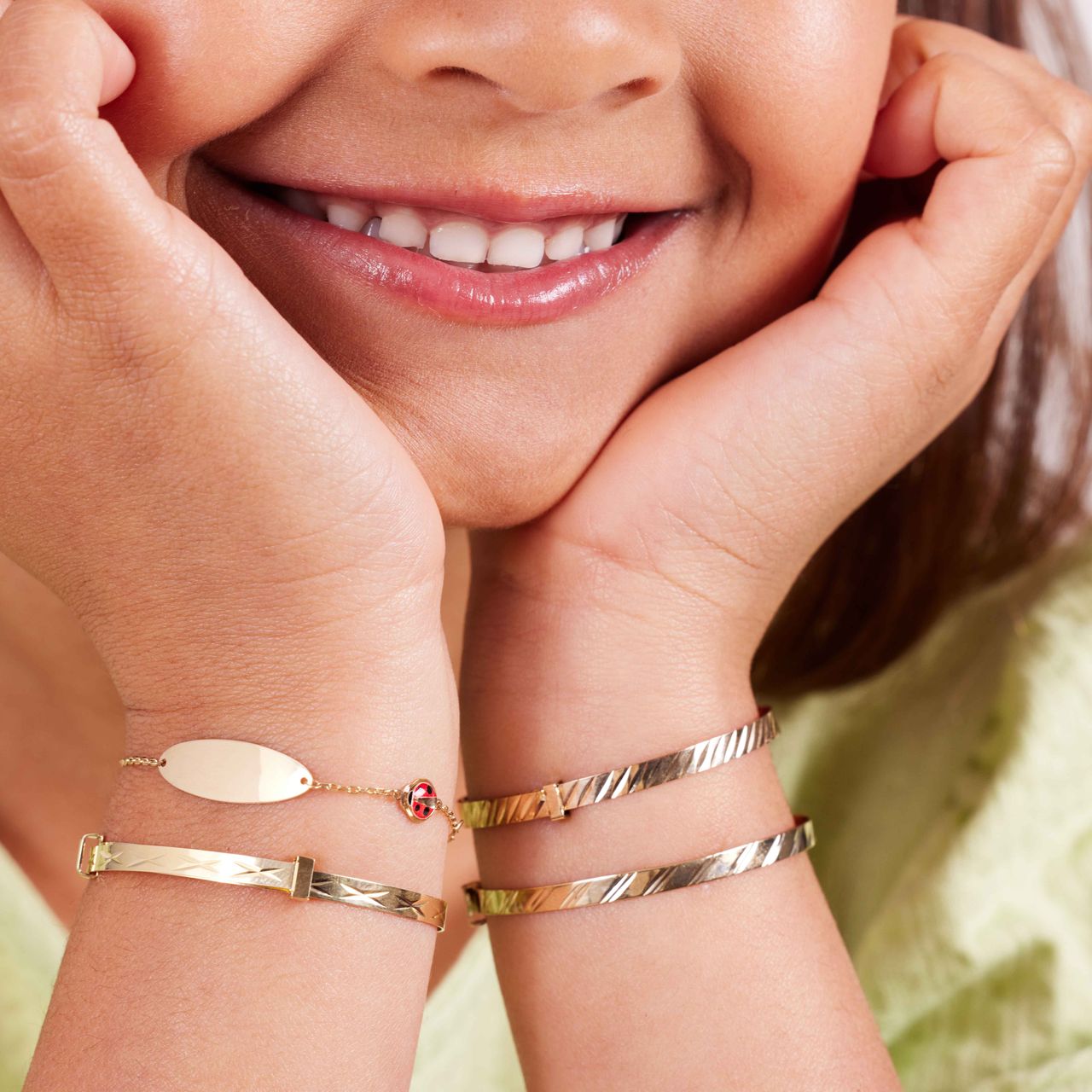 Kinderarmreif, 375 Gold, dekorativ gearbeitet