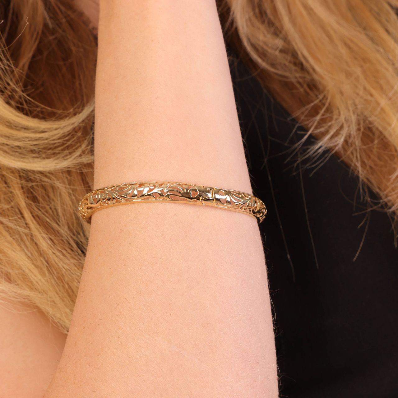 9 Karaat bangle opengewerkt