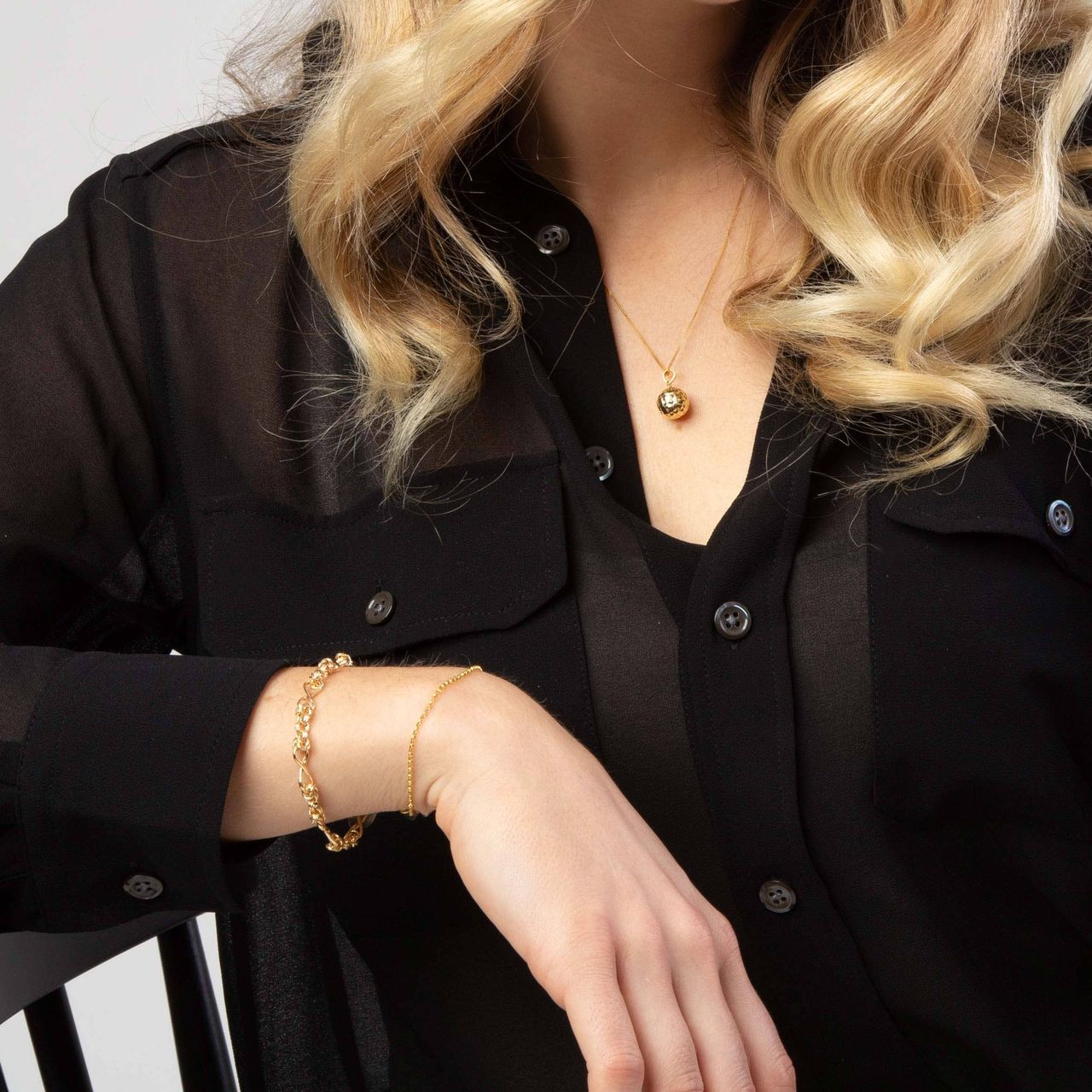 9 karaat ketting met hanger bol voor dames