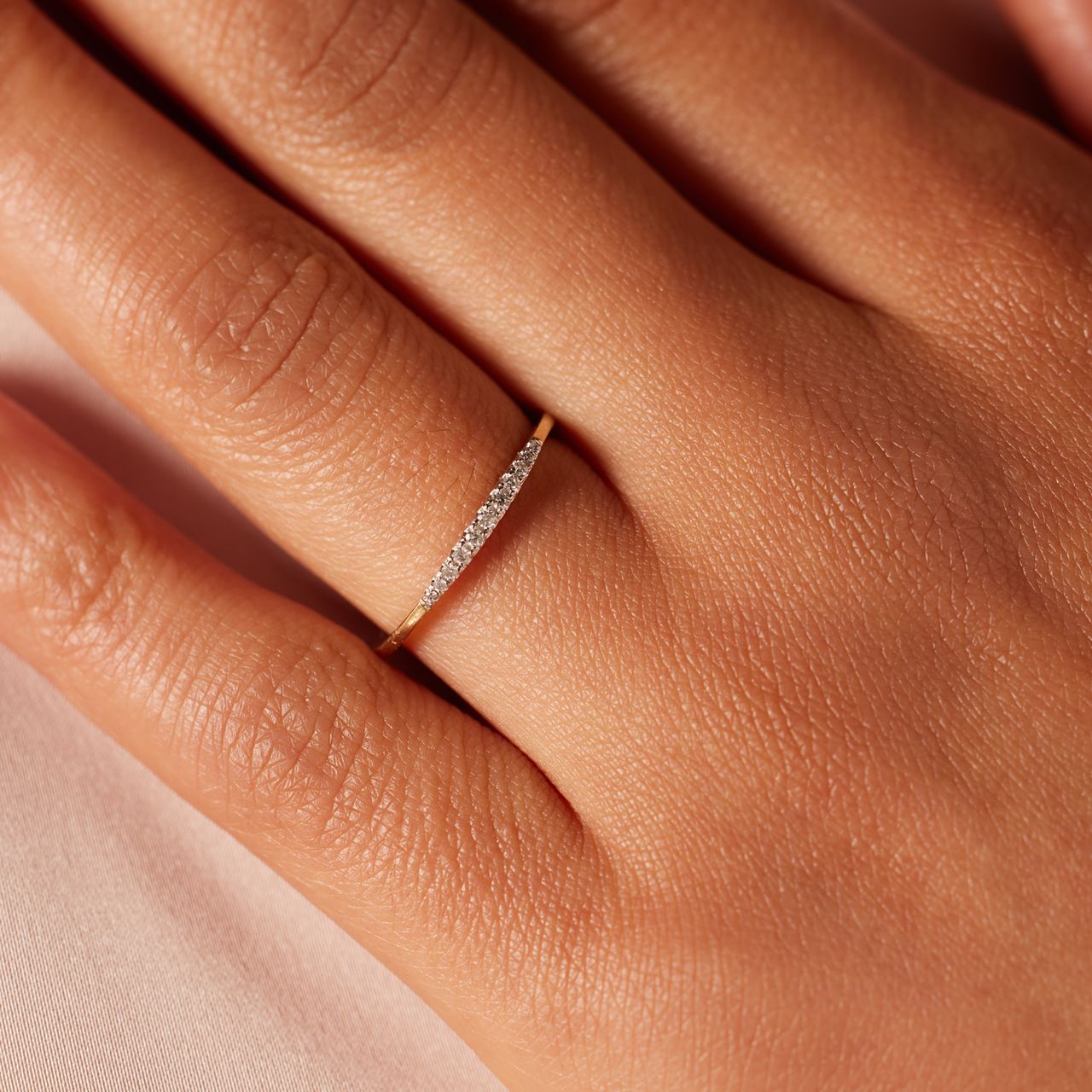 Ring, 585 Gelbgold mit Diamanten (0,06 kt)