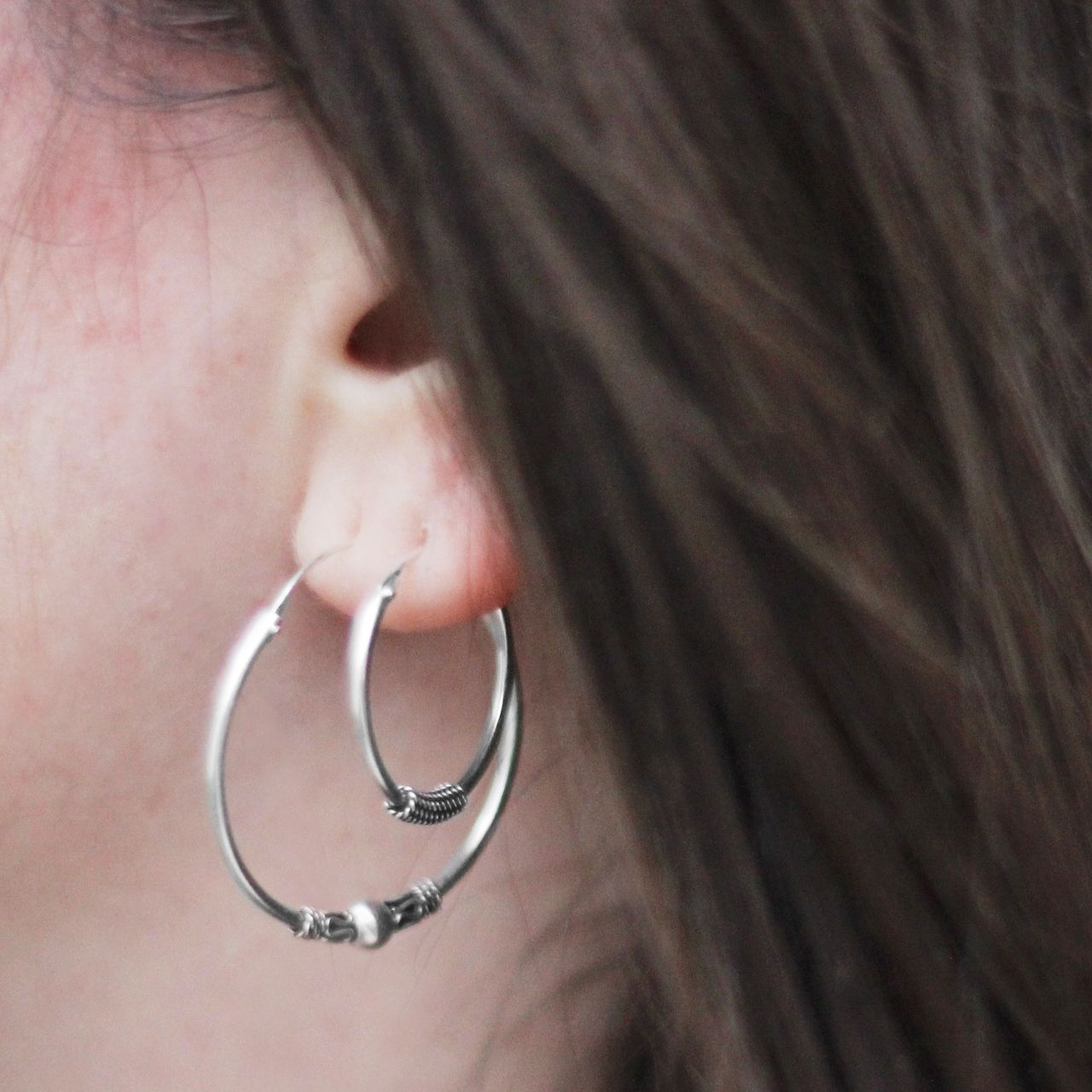 Zilveren oorbellen Bali 30mm