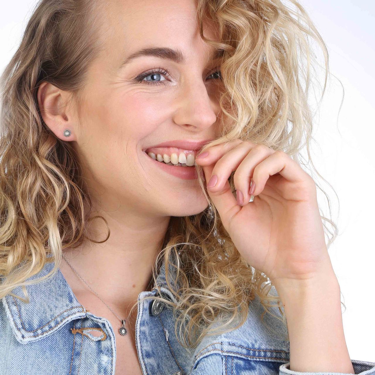 Zilveren ketting&hanger Bali met kristal