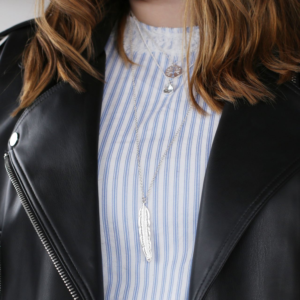 Byoux ketting met hanger veer