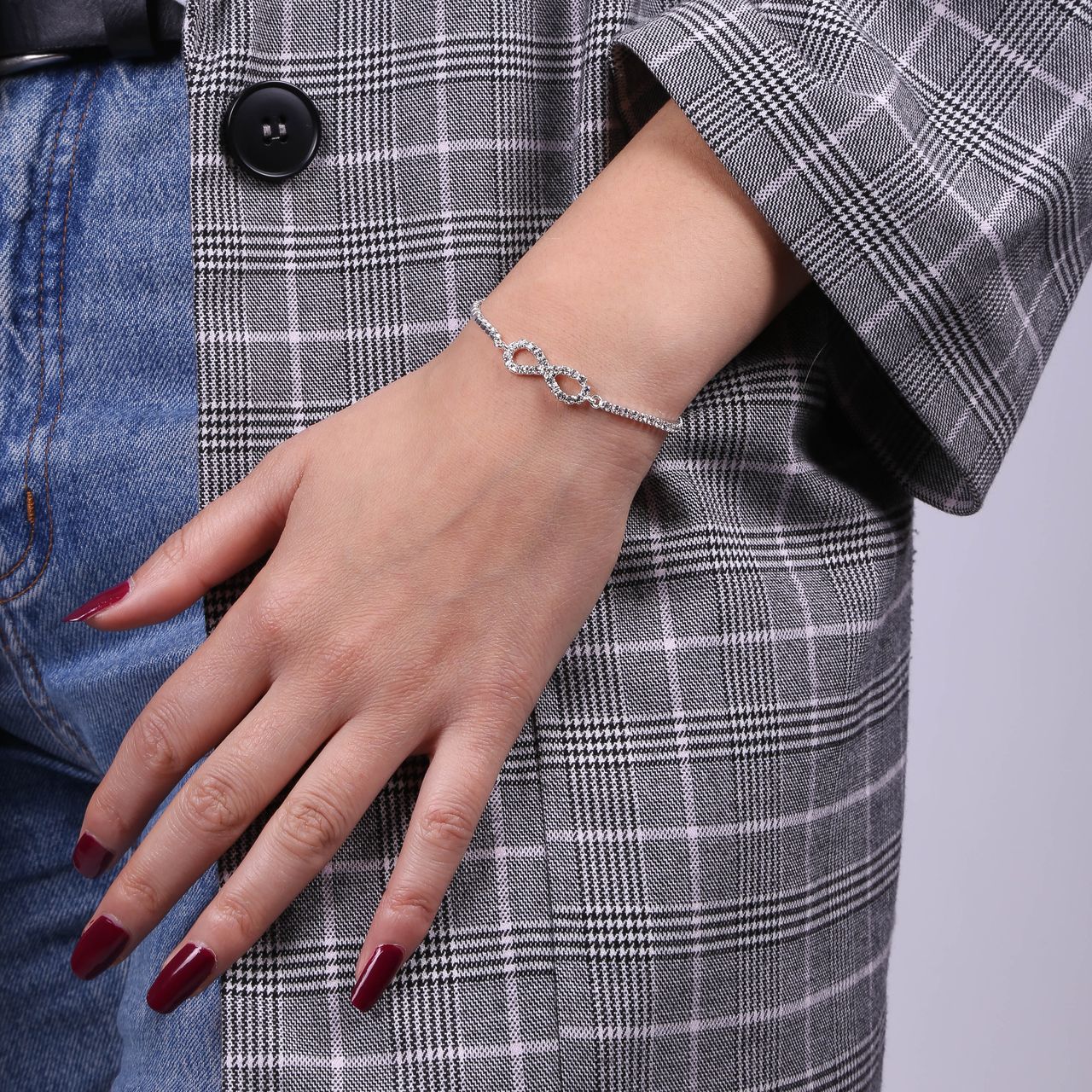 Silverplated fantasiearmband met infinity en witte kristal voor dames