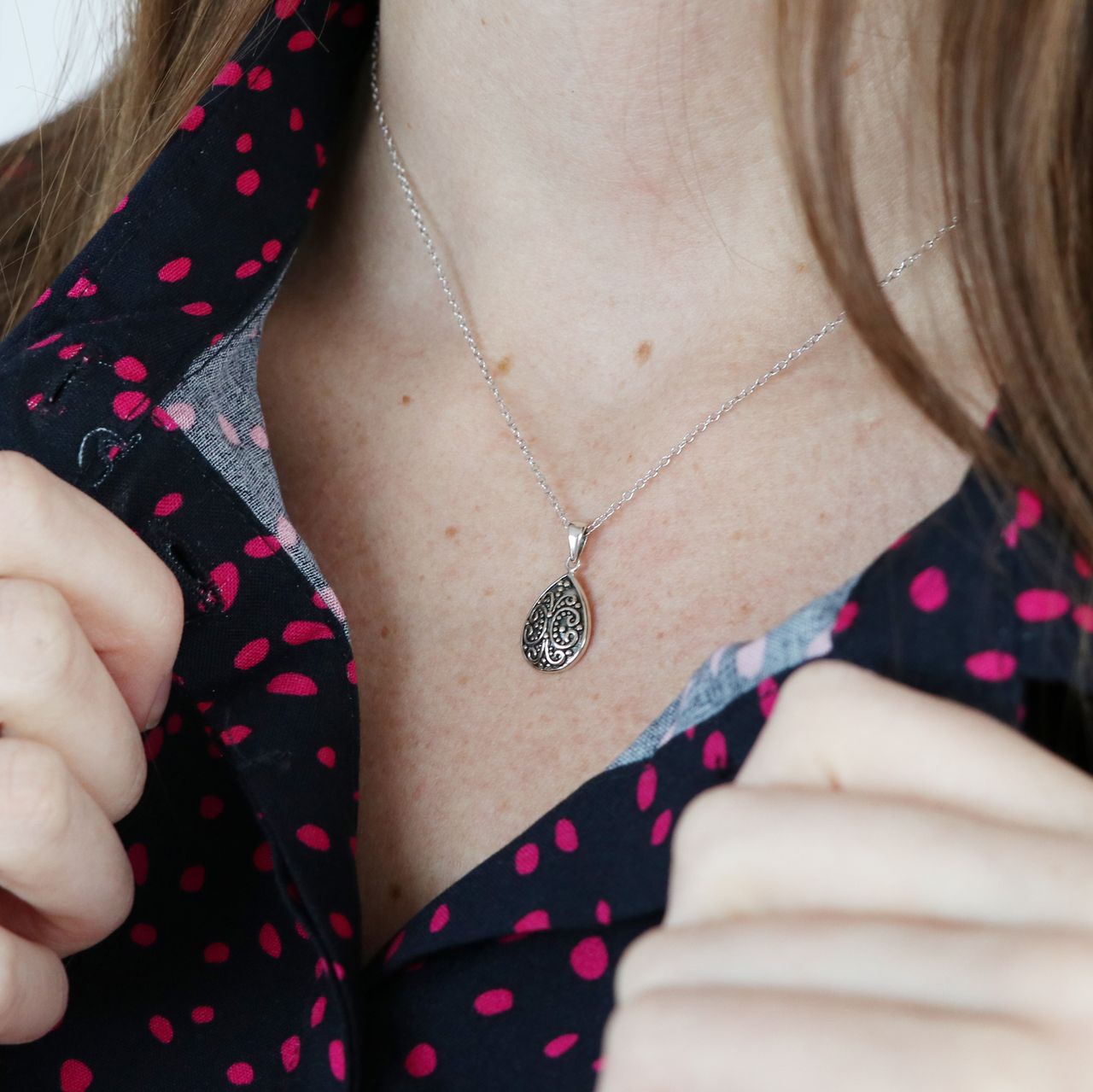 Zilveren ketting&hanger druppel Bali