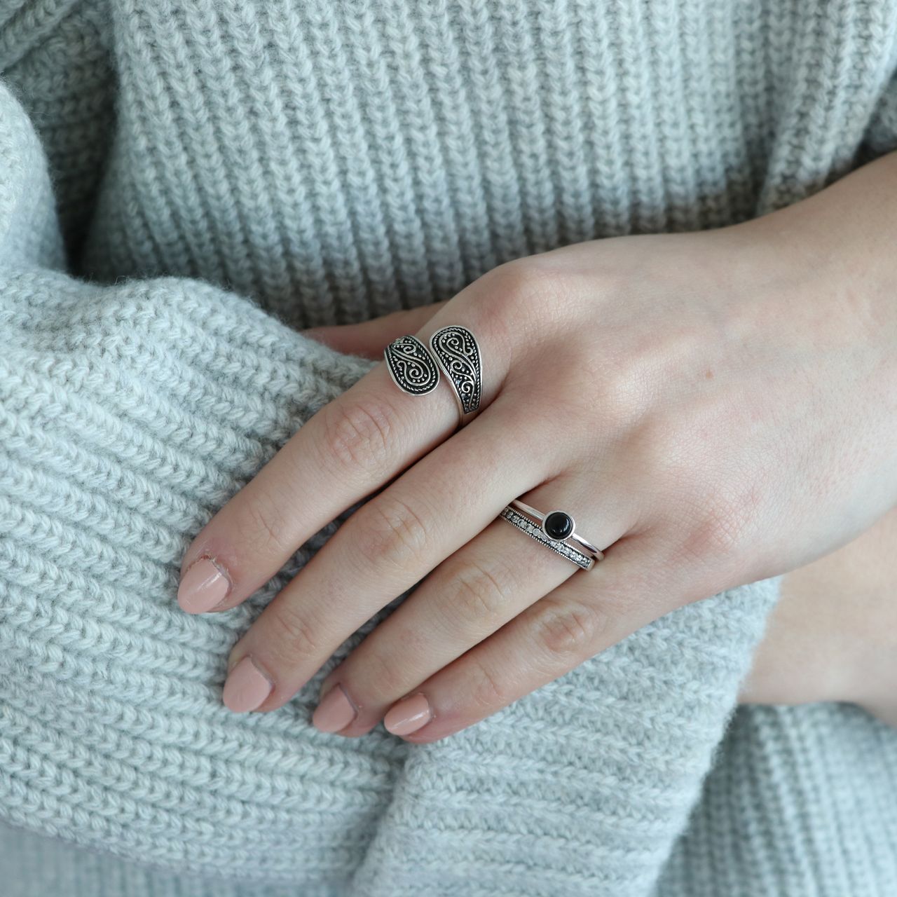Zilveren ring bewerkt breed Bali