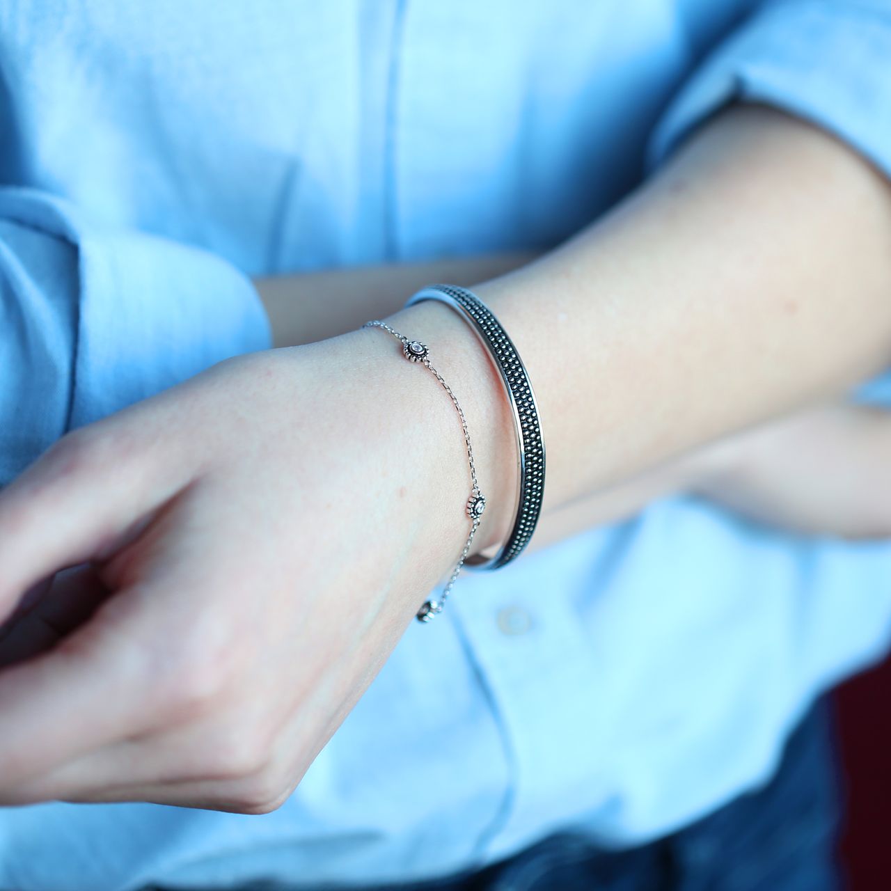 Bearbeitetes Silberarmband mit Scheiben Bali