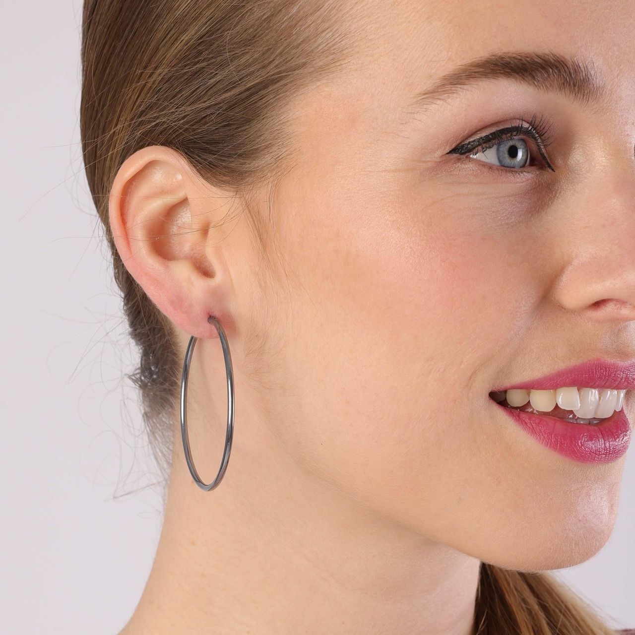 Zilveren blackplated oorringen voor dames