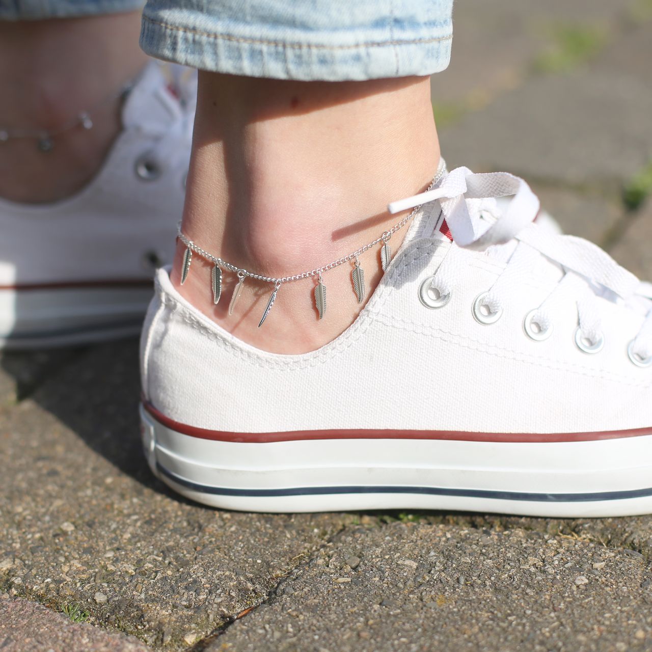 Bijoux zilverkleurige enkelbandje met veertjes voor dames