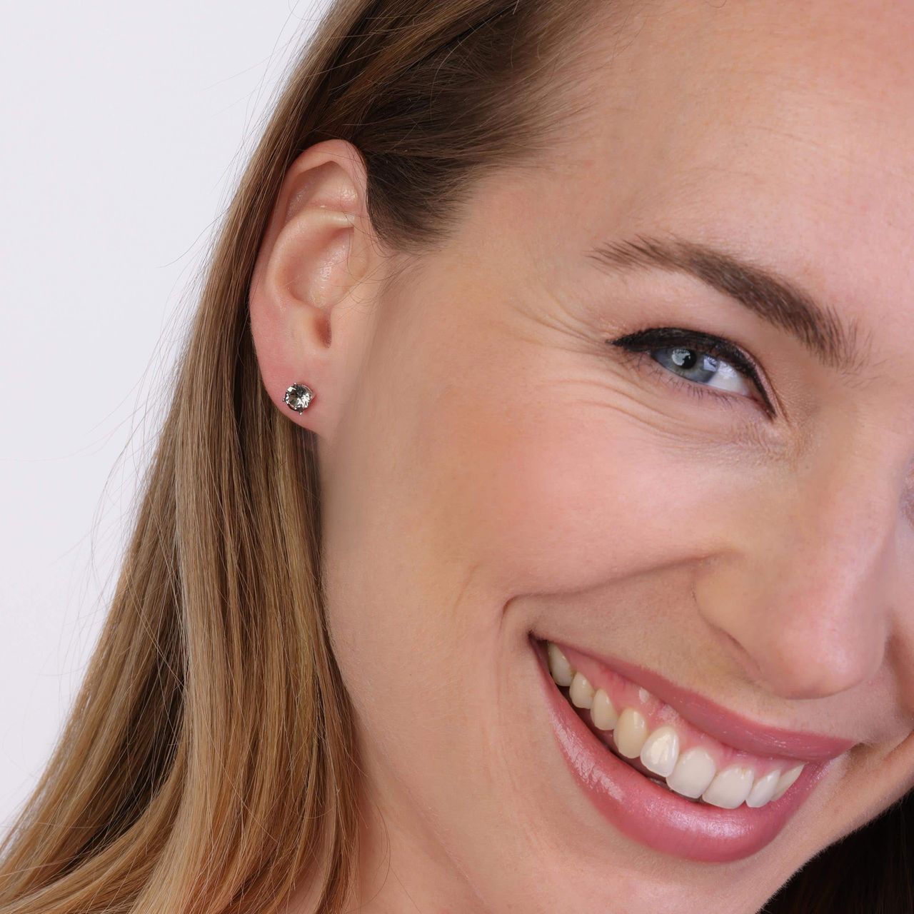 Zilveren oorbellen kristal blackdiamond