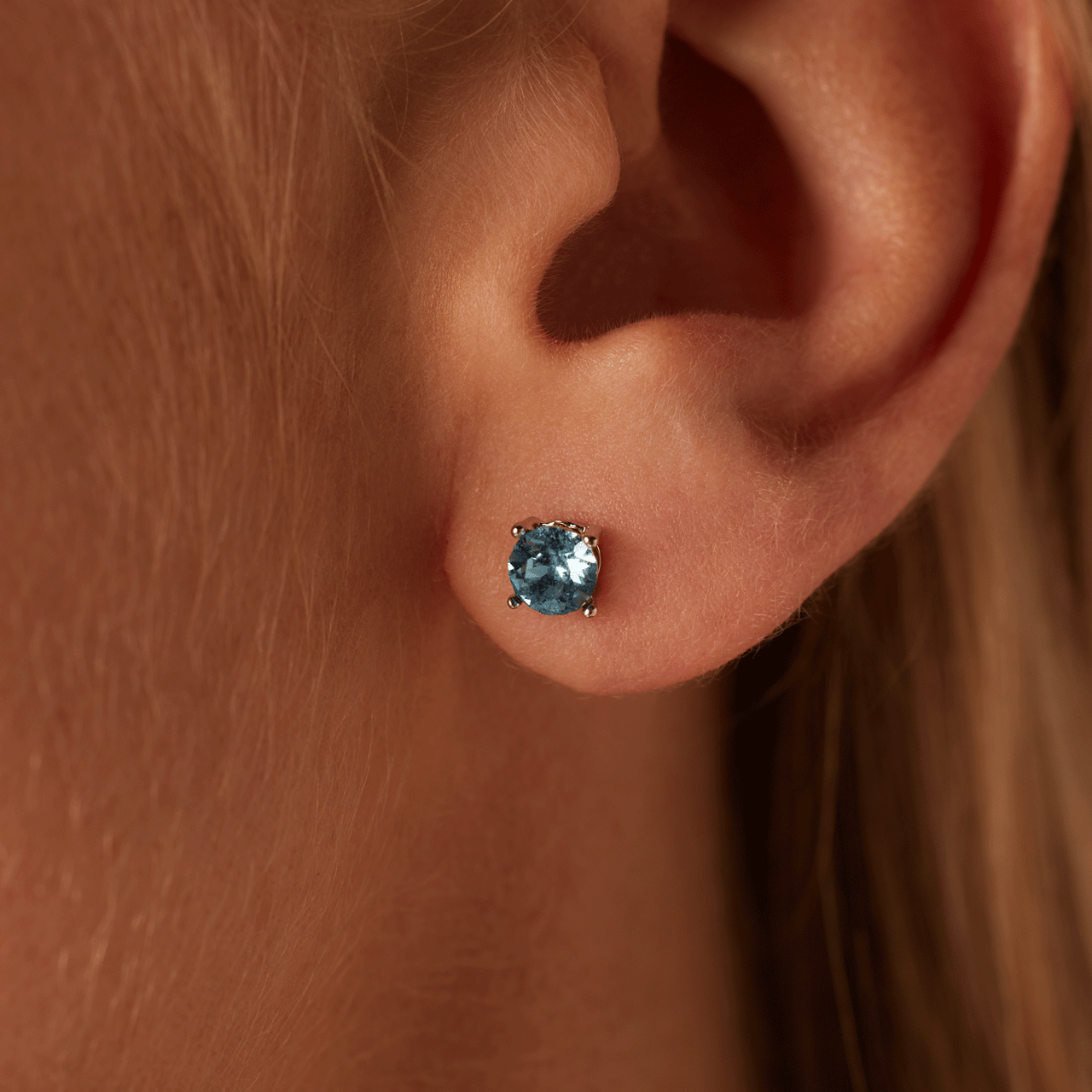 Silberne Ohrstecker mit aqua Swarovski-Kristall für Damen