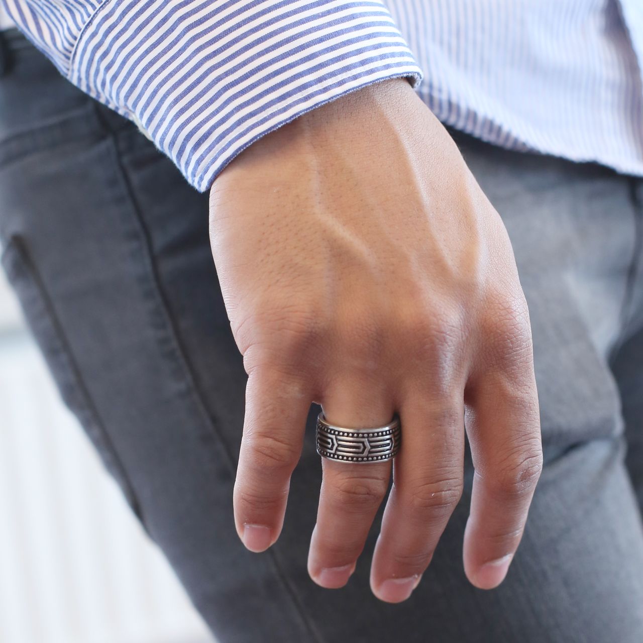Stainless steel ring bewerkt mat