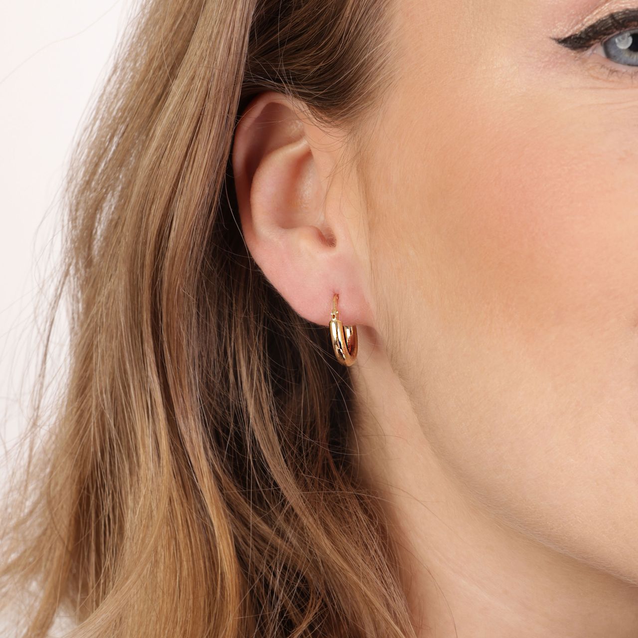 9 Karaat oorbellen rond 11 mm