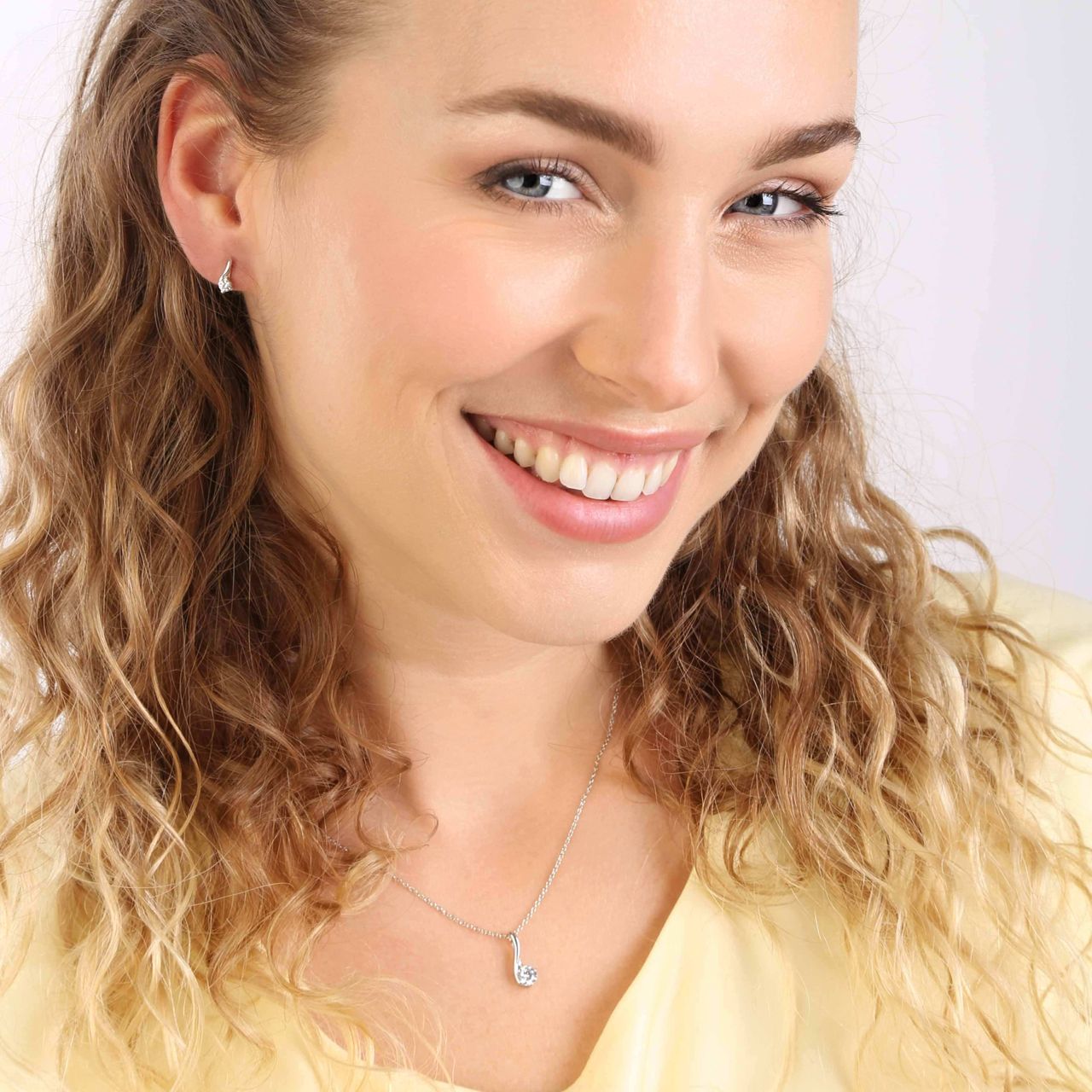 Zilveren set ketting&oorbellen met zirkonia