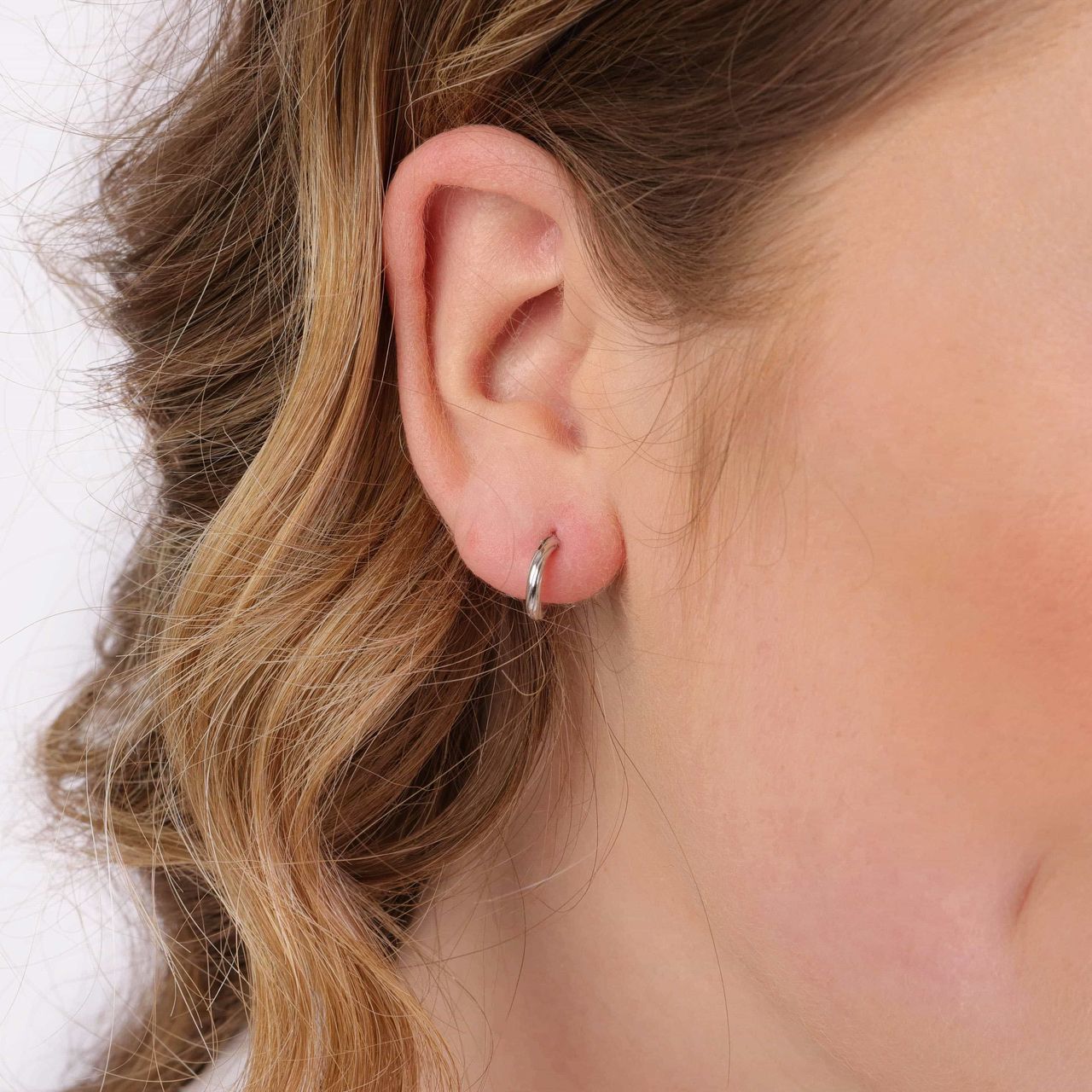 Ohrringe mit Scharnier aus 925 Silber, 10 mm