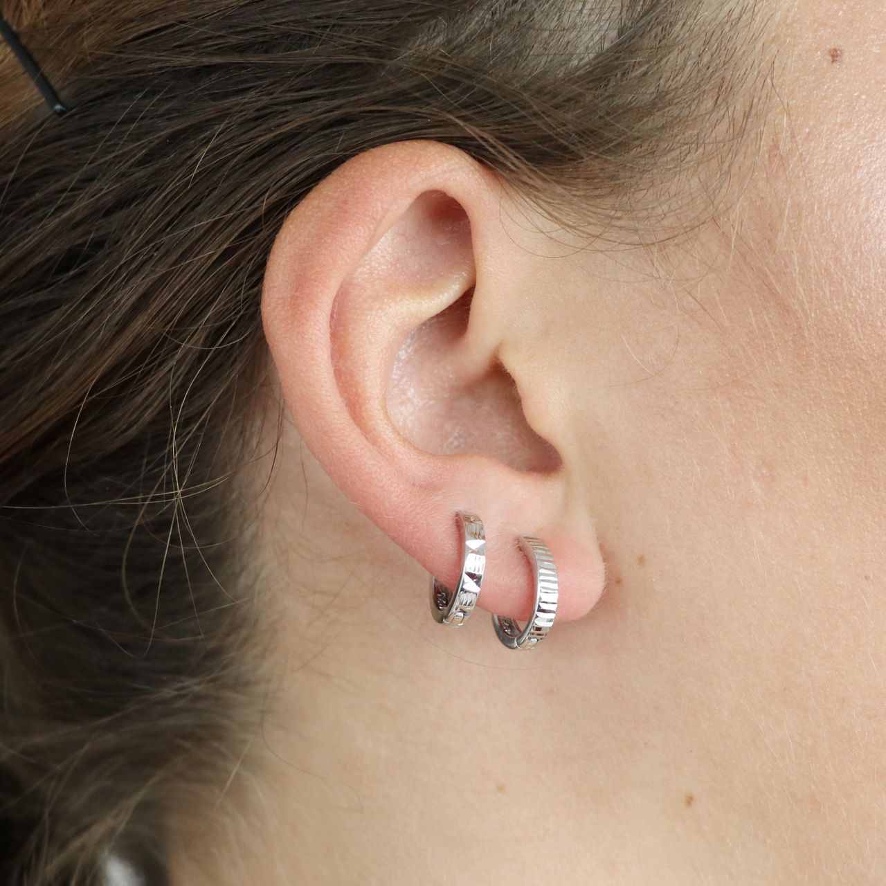 Bearbeitete Ohrringe aus 925 Silber