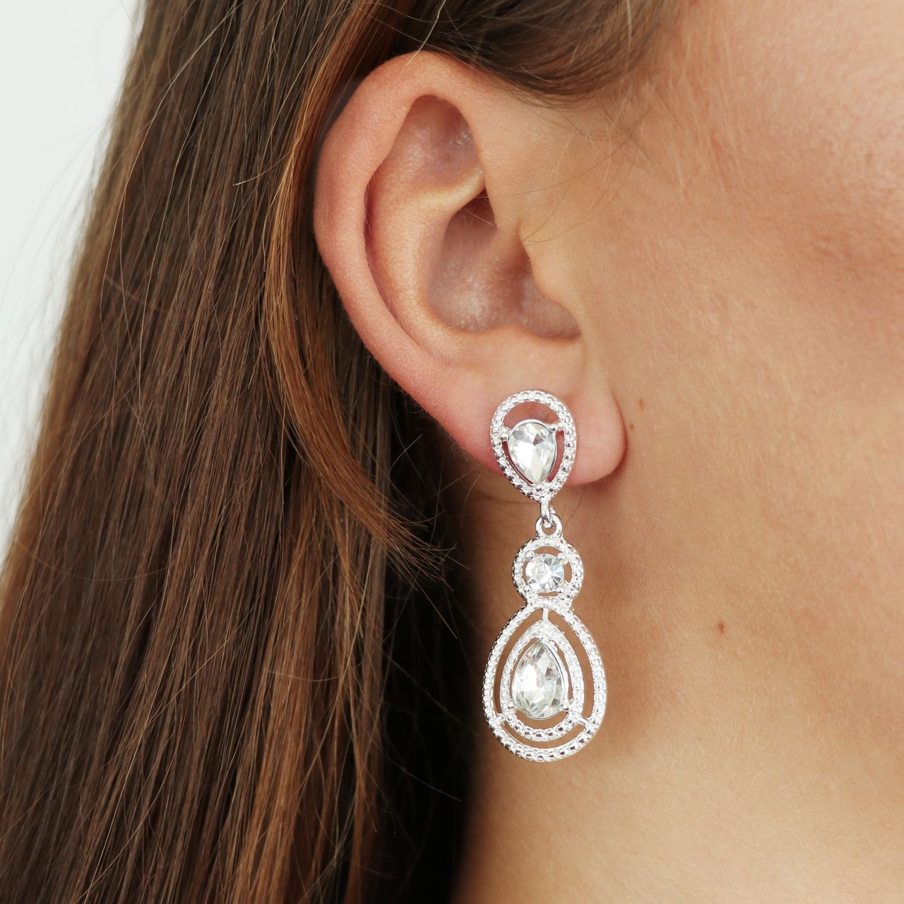 Zilverkleurige byoux oorhangers