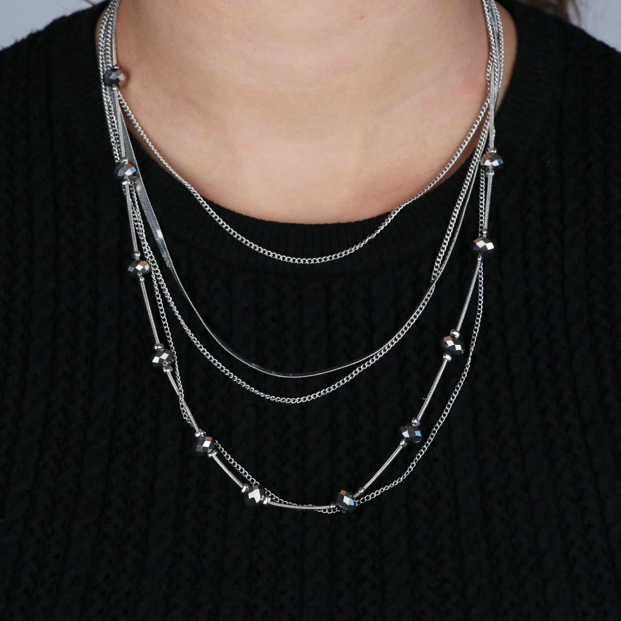 Zilverkleurige byoux ketting multil layer