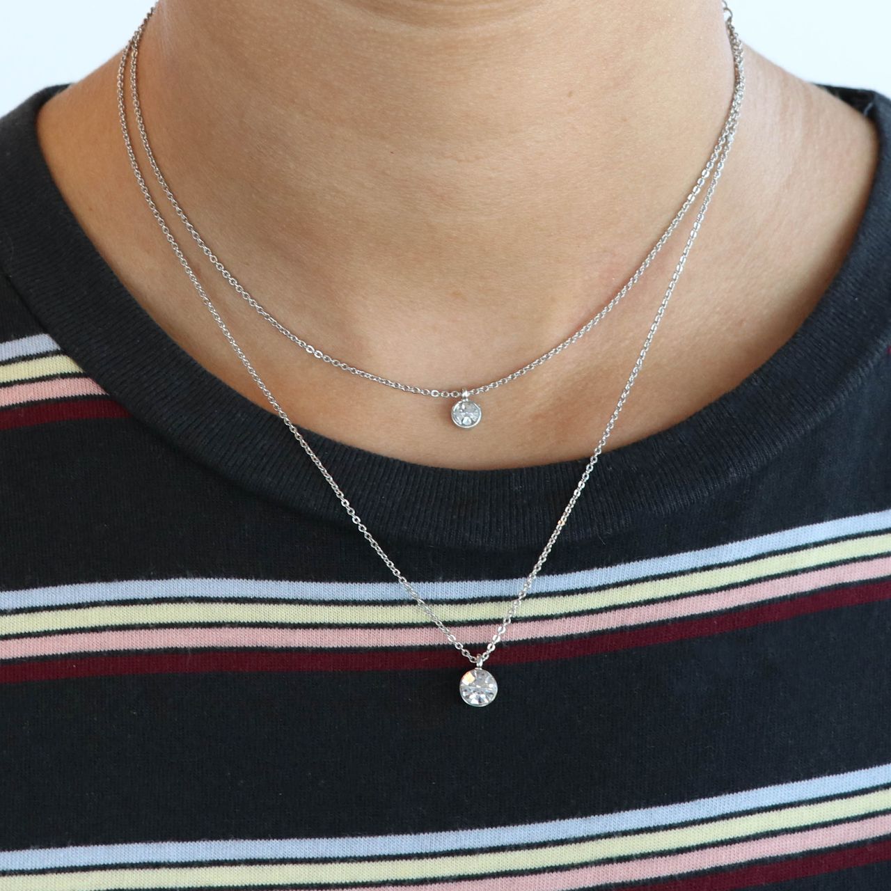 Zilverkleurige byoux ketting laagjes