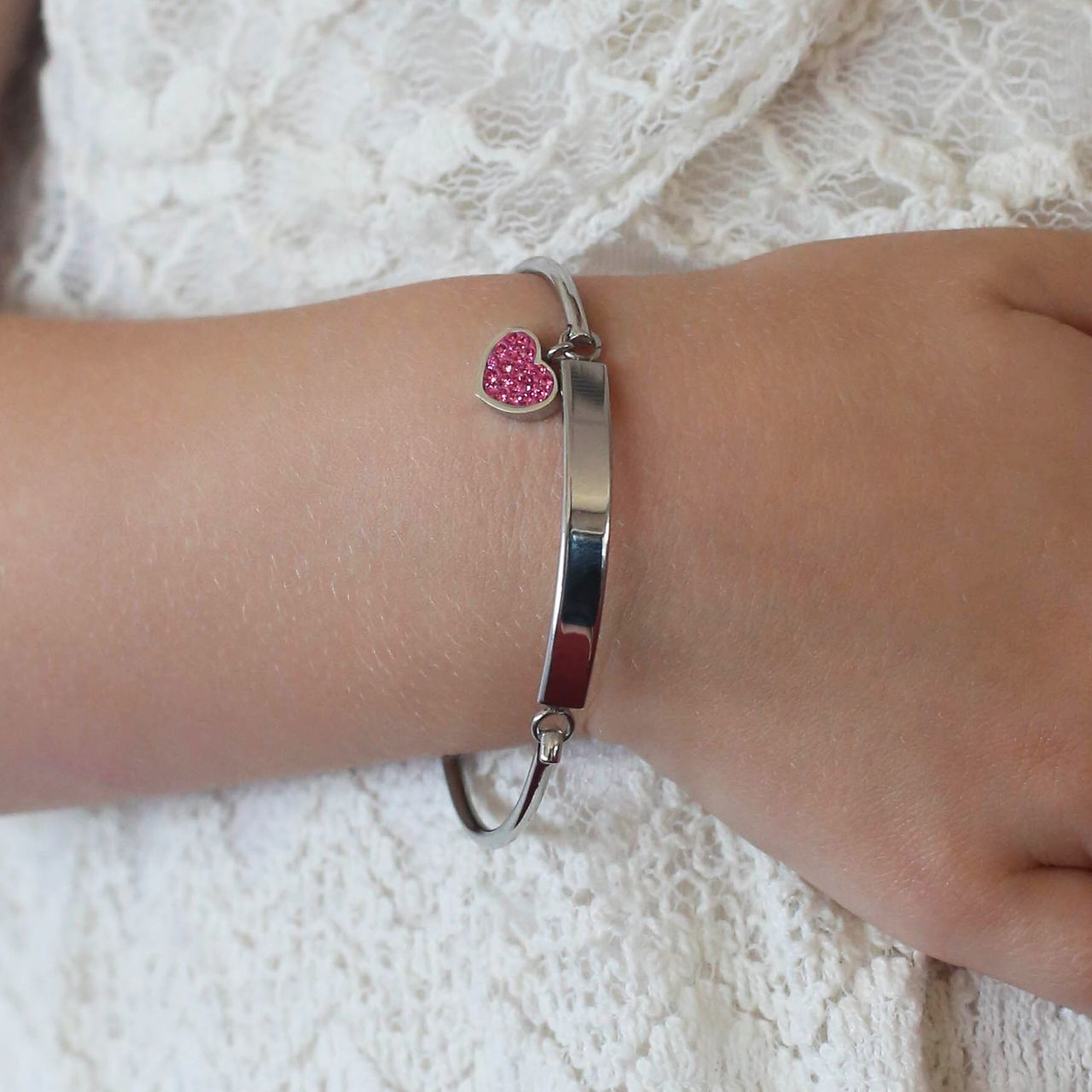 Gerecycleerd stainless steel kinderarmband roze kristal