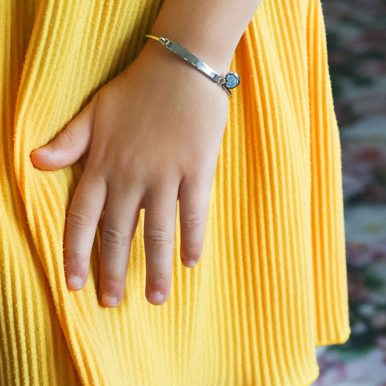 Kinderarmband aus Edelstahl mit Aqua-Kristall