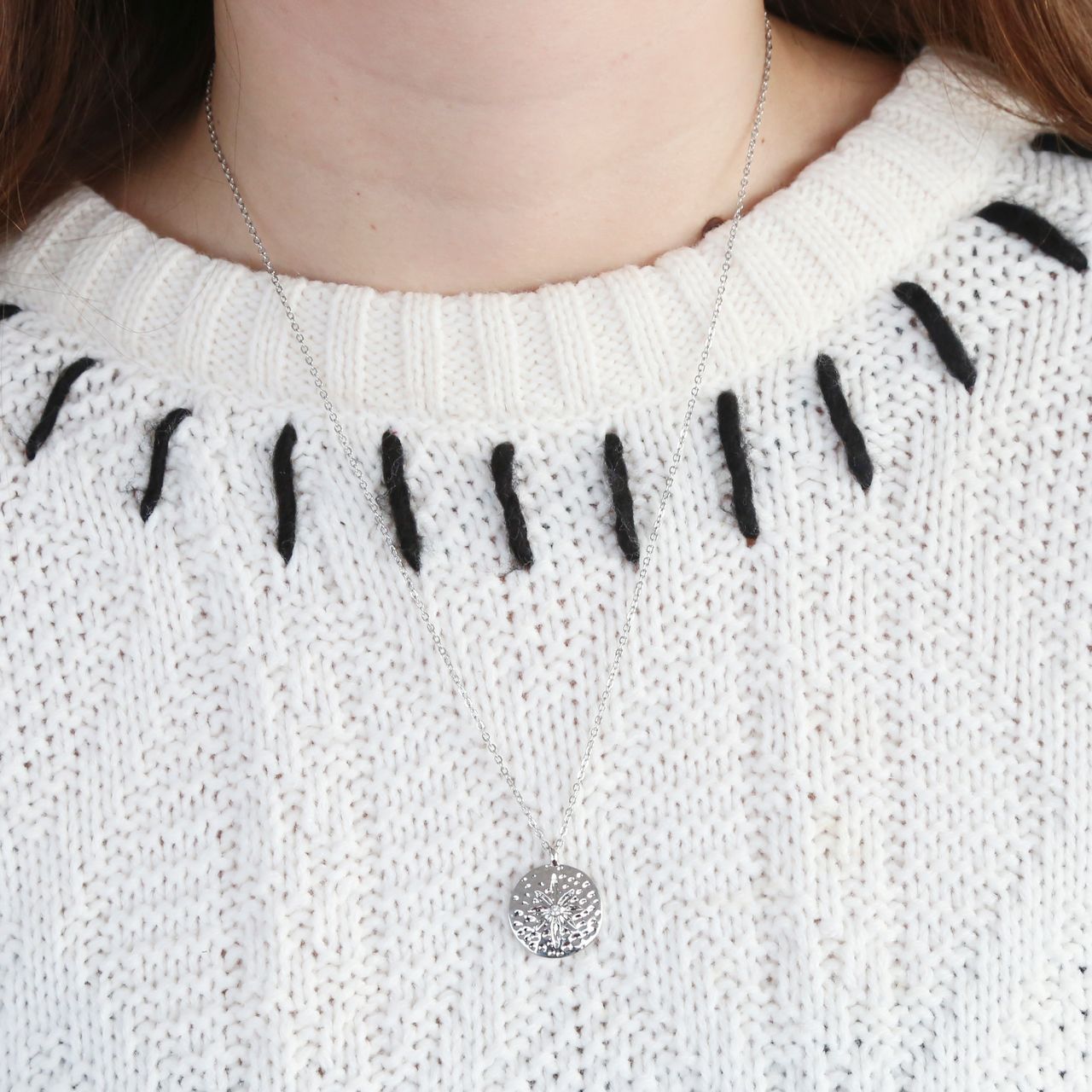 Zilverkleurige byoux ketting cirkels