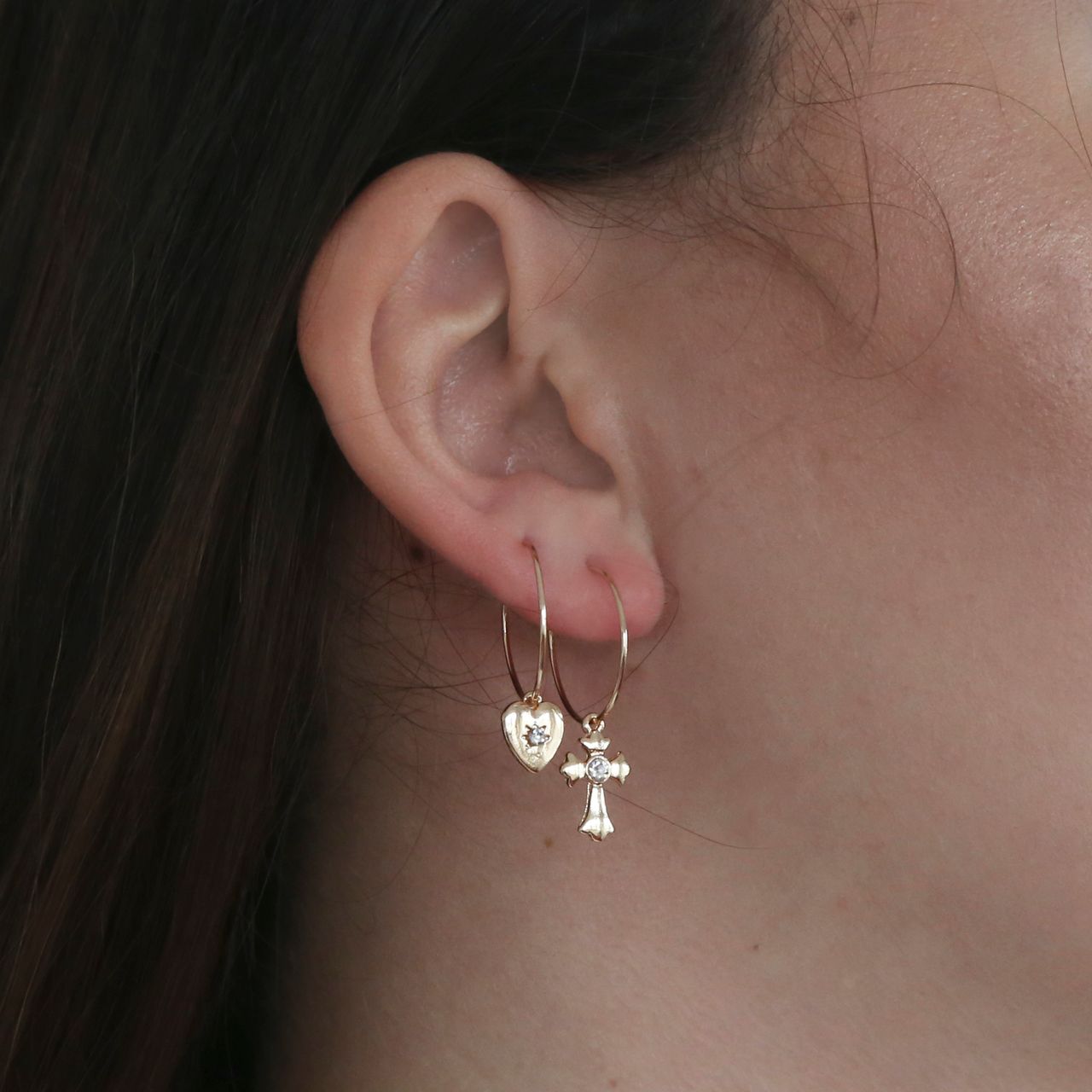 Bijoux goudkleurige oorringen kruis voor dames