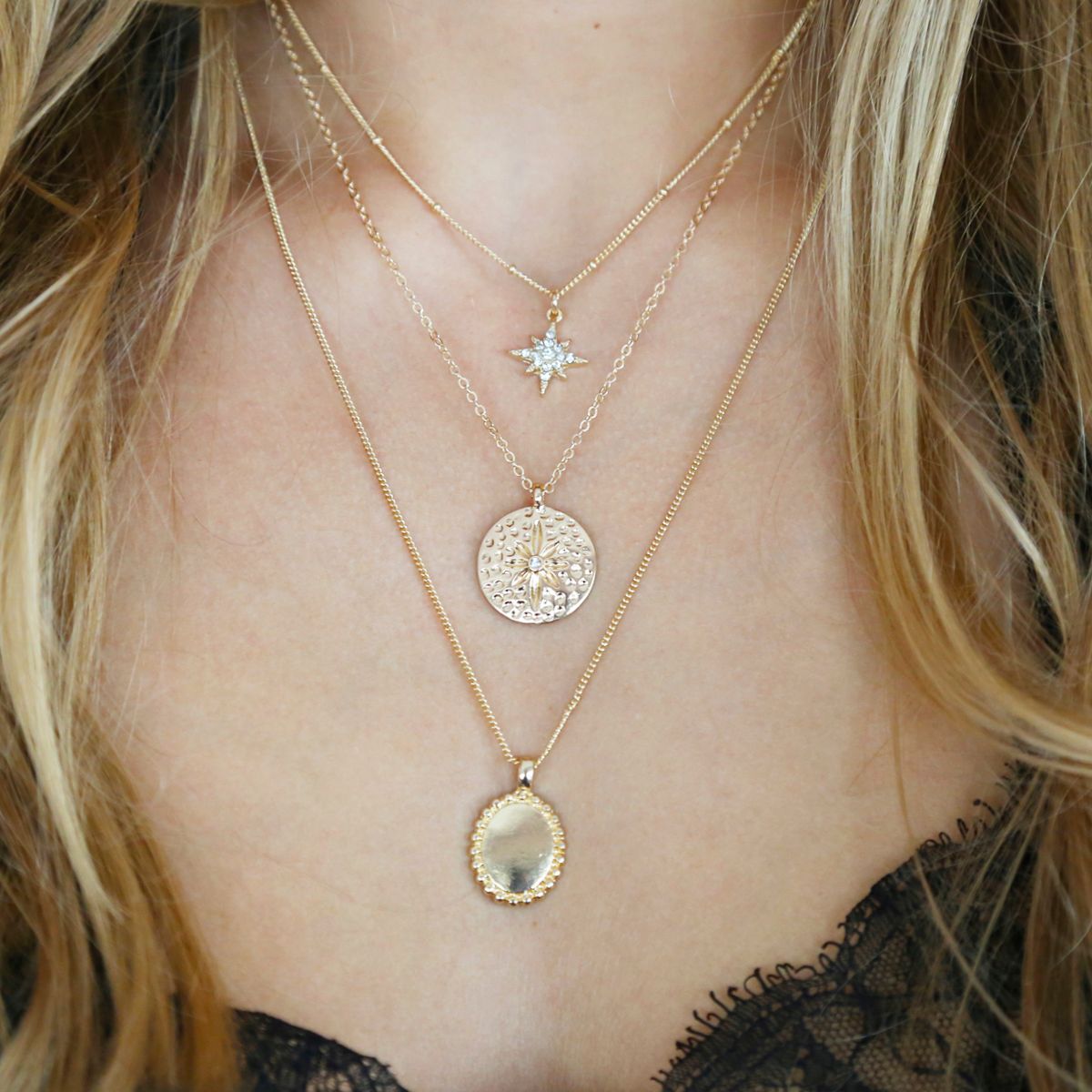 Goudkleurige byoux ketting munt