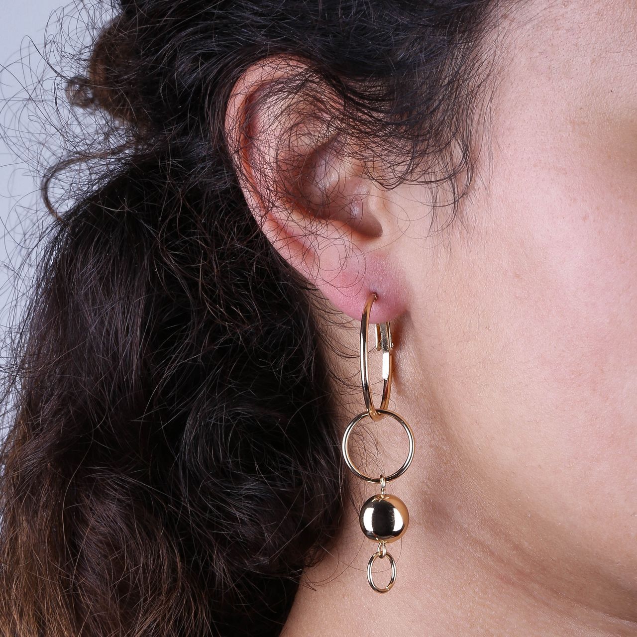 Bijoux goudkleurige oorringen met hanger voor dames
