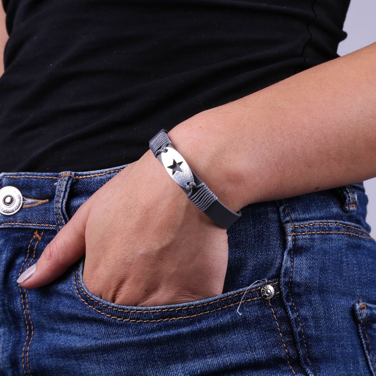 Grijze byoux armband met bedel ster