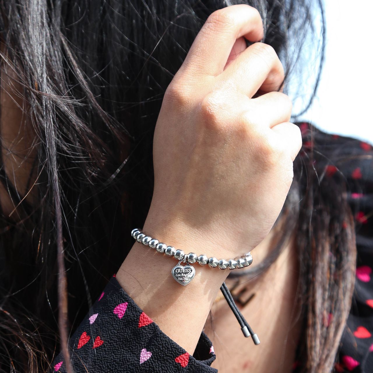 Guess stainless steel armband hanger hart met logo