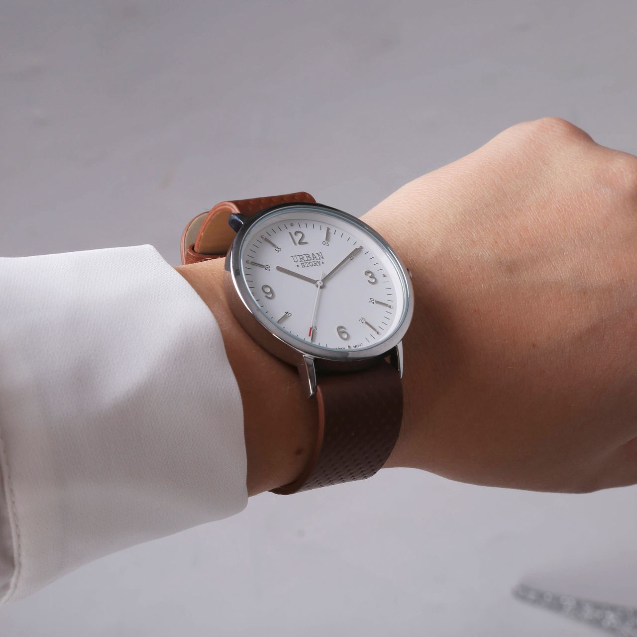 Urban Story horloge met bruine leren band